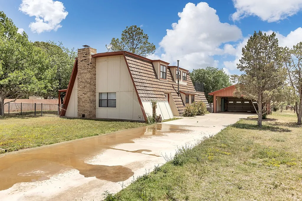 Building Photo - 1405 W County Road 130