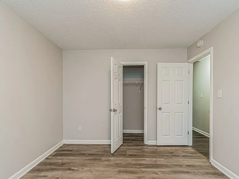 401 Three Meadows Rd — Photo 12