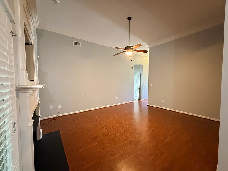 2938 Summit Dr — Photo 20