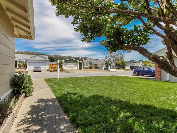 2nd image of 231 Shelter Cove Dr