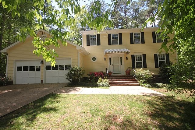 1st image of 121 Balsam Ct