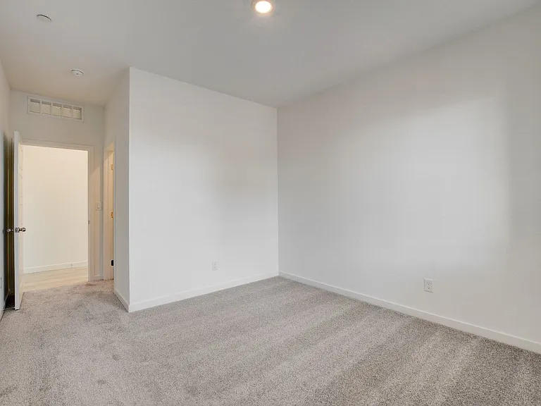 345 Isla Enclave Way — Photo 28