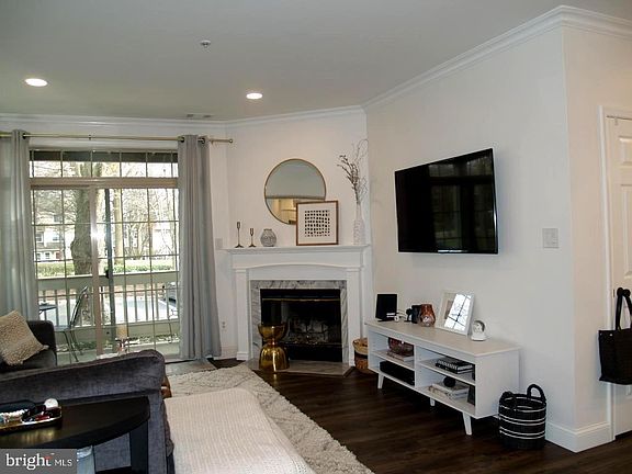 4th image of 10818 Antigua Ter APT 103