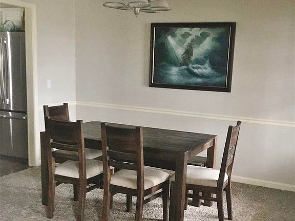 3rd image of 9924 Idora St