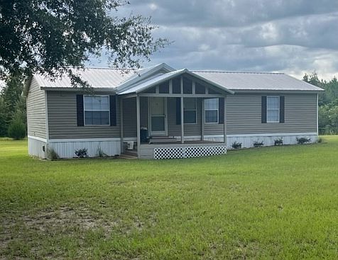 1st image of 453 SW River Oak Ct