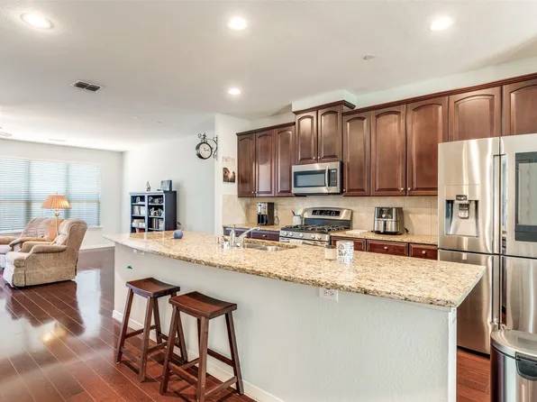 3888 Everwood Ln, Addison, TX 75001