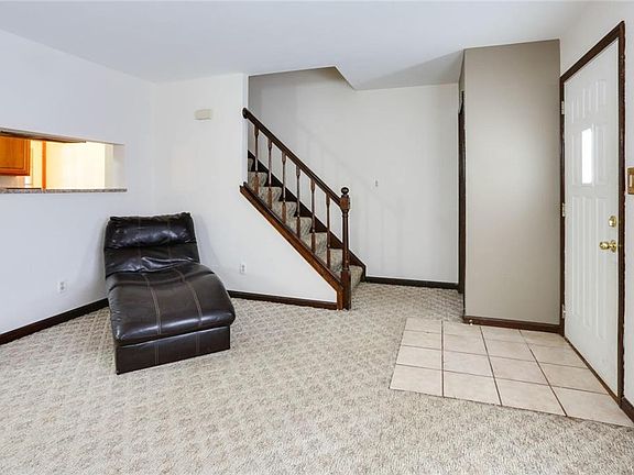 4th image of 6401 Edgewood Dr