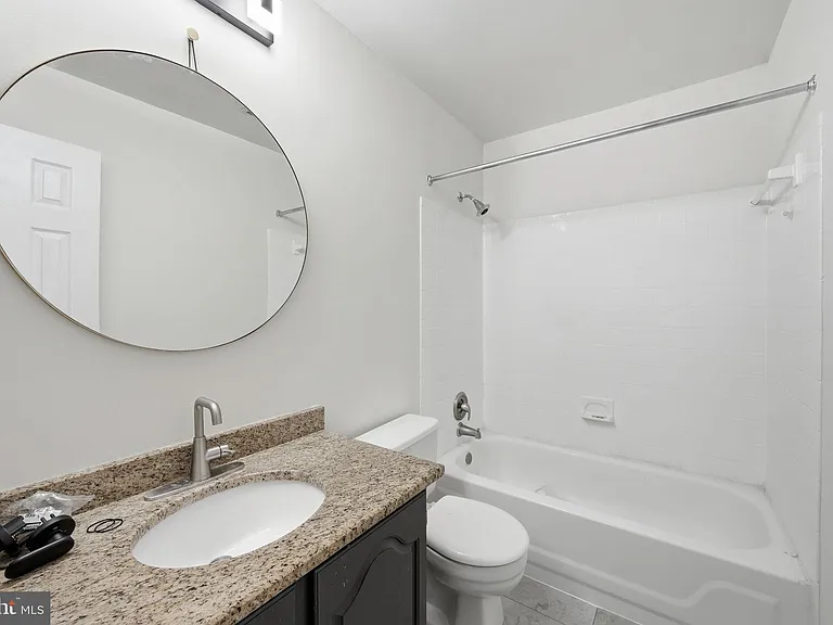 10153 Turnberry Pl — Photo 14