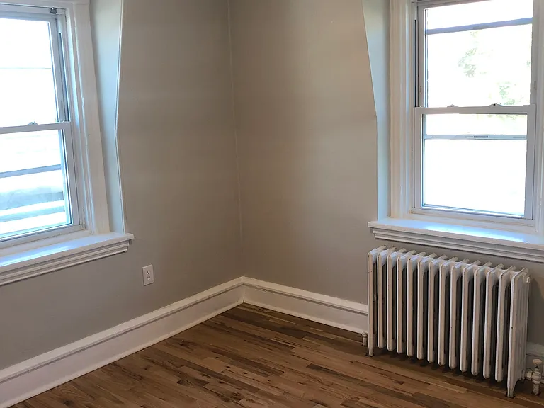 1412 N Van Buren St #3 — Photo 6