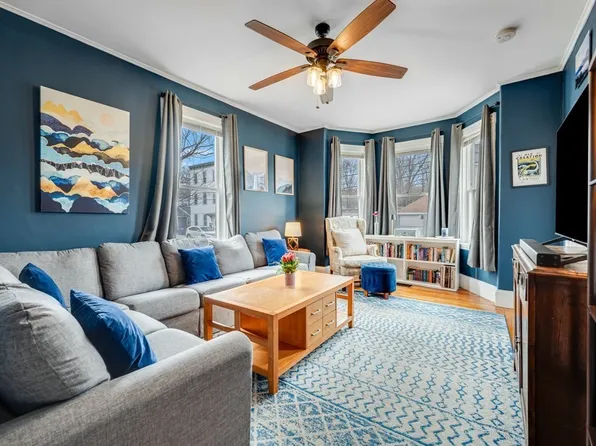 6 Pinedale Rd #1, Roslindale, MA 02131