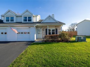 1022 Cunningham Dr, Victor, NY 14564