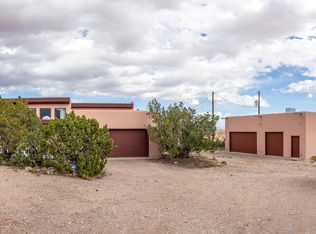 11 Mountain View Rd, Placitas, NM 87043