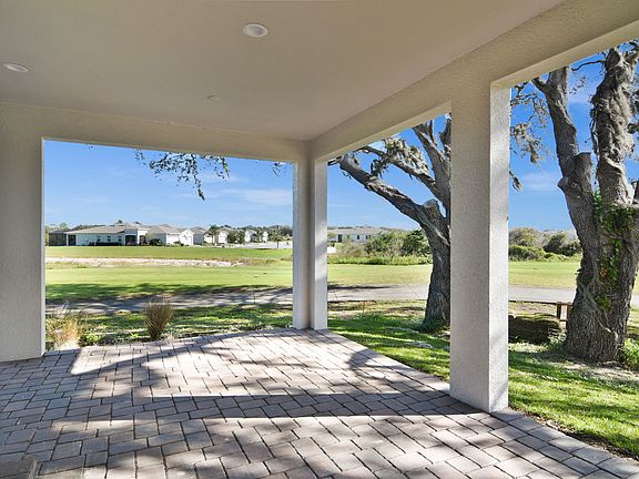 Gorgeous covered lanai