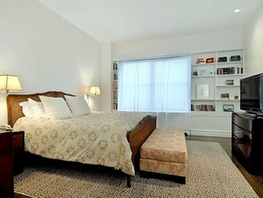 Rented by Corcoran | media 15