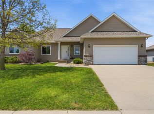 2705 44th St, Marion, IA 52302