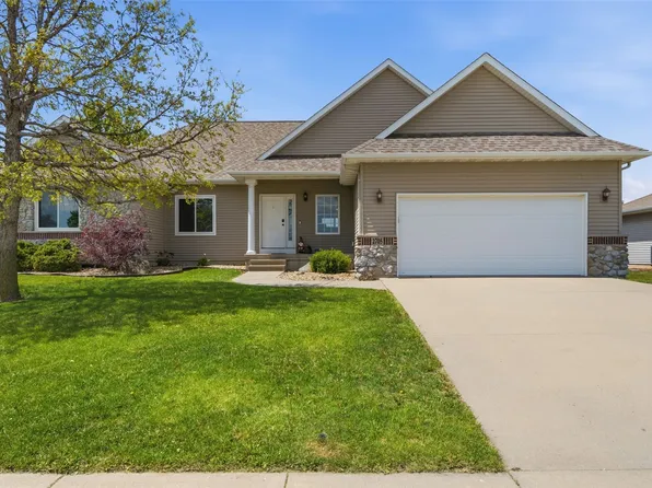 2705 44th St, Marion, IA 52302