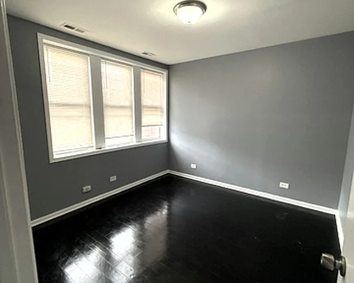 Cheltenham Apartments — Photo 2