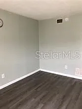 915 W Oak Ridge Rd #B — Photo 6