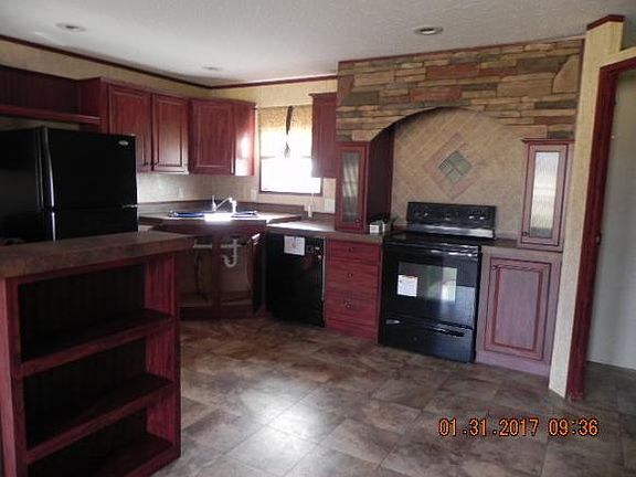 5th image of 7181 N 1950th St