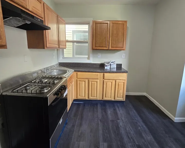247 Amherst St #2A — Photo 8