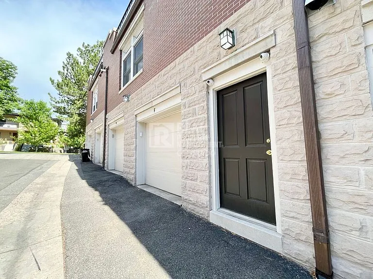 45 Jackson St #C — Photo 17