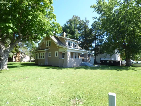 510 N 2nd St, Princeton, MN 55371
