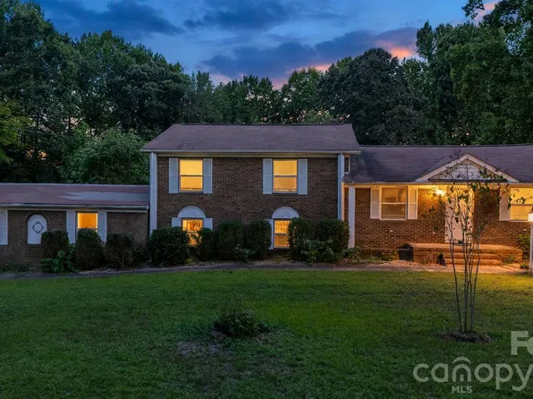 1476 Charlotte Hwy, Mooresville, NC 28115