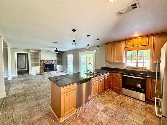 2nd image of 127 La Branche Ave