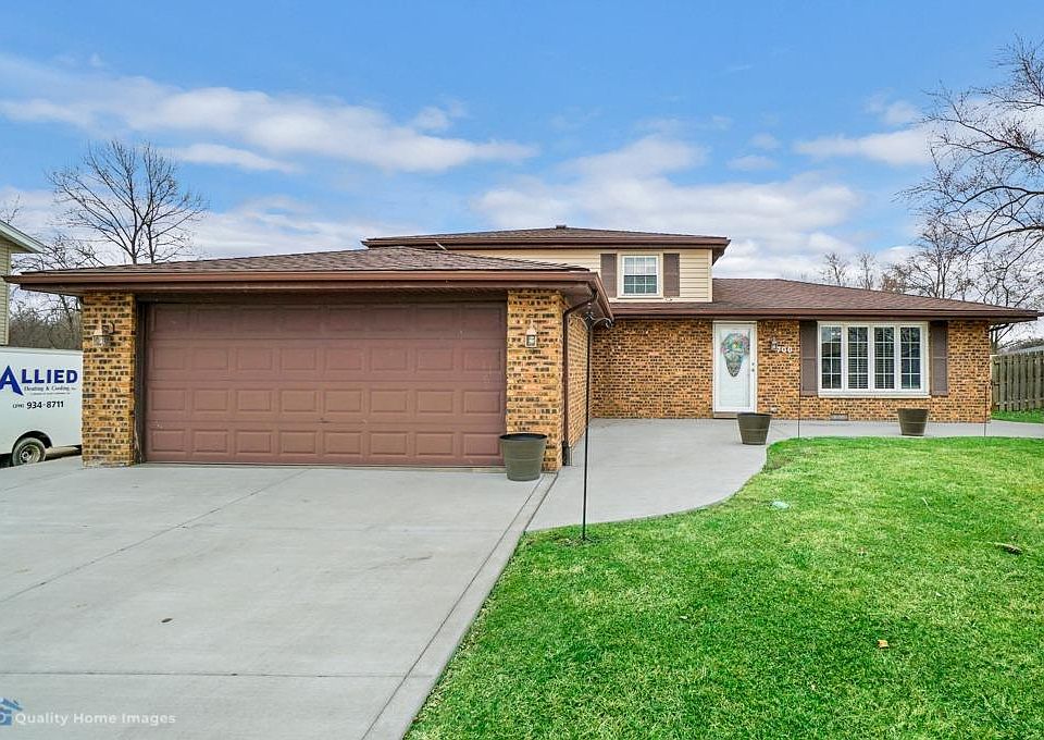 1st image of 700 Osage Dr