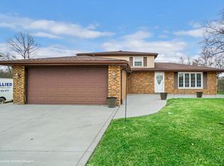 700 Osage Dr, Dyer, IN 46311