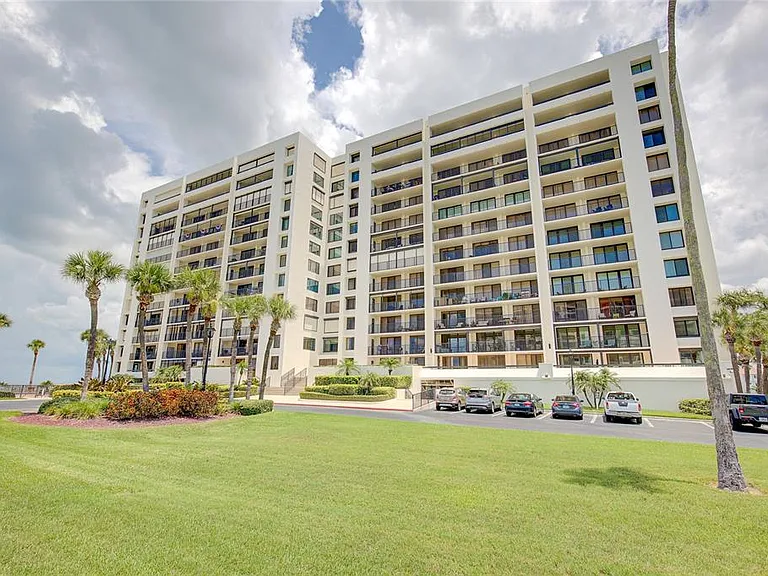1460 Gulf Blvd #707 — Photo 1