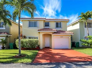 16242 SW 100th Ter, Miami, FL 33196