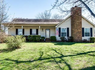 609 Country Meadow Ct, Antioch, TN 37013
