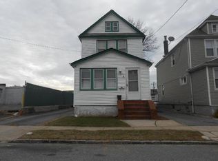 280 Bedford Ave, New Hyde Park, NY 11040