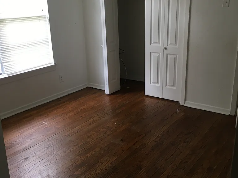 50 Mundt St #B — Photo 7
