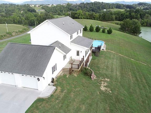 4th image of 897 Edenwood Way