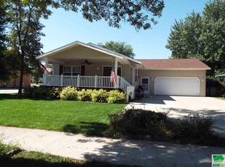 522 6th St, Sibley, IA 51249