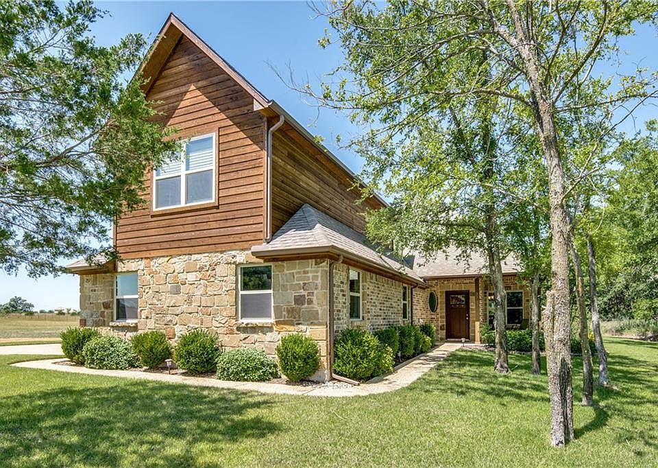 1st image of 278 Palisades Dr