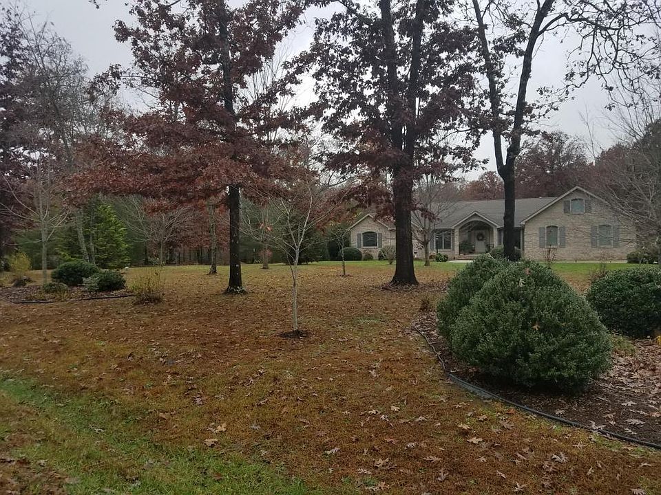 1st image of 475 Carrie Dr