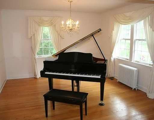 dining / music room