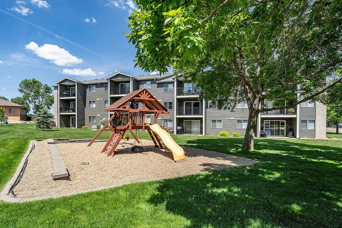 Building Photo - Prairie Winds Apartments
