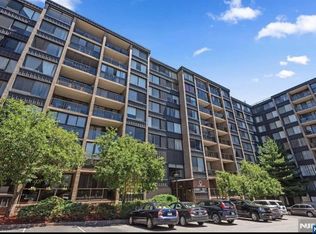 9060 Palisade Ave APT 811, North Bergen, NJ