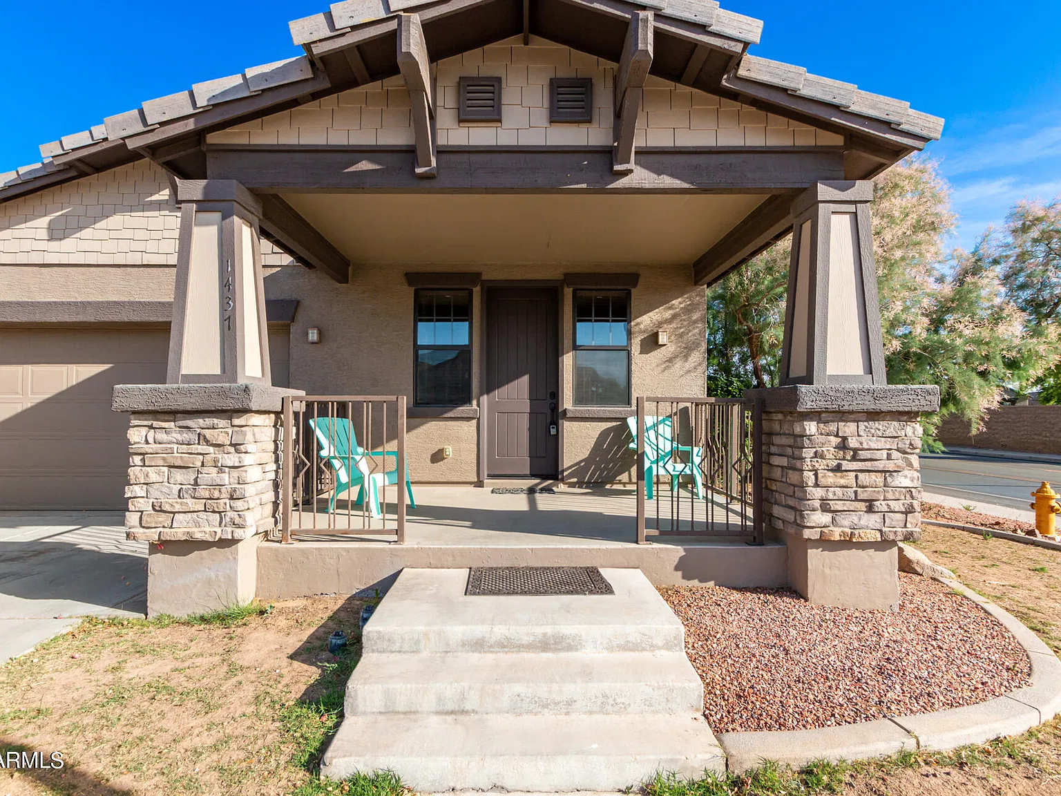 3 bed, 2.0 bath, 1802 sqft, $2,499 — Photo 4
