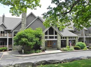 5129 W Longhollow Rd, Galena, IL 61036