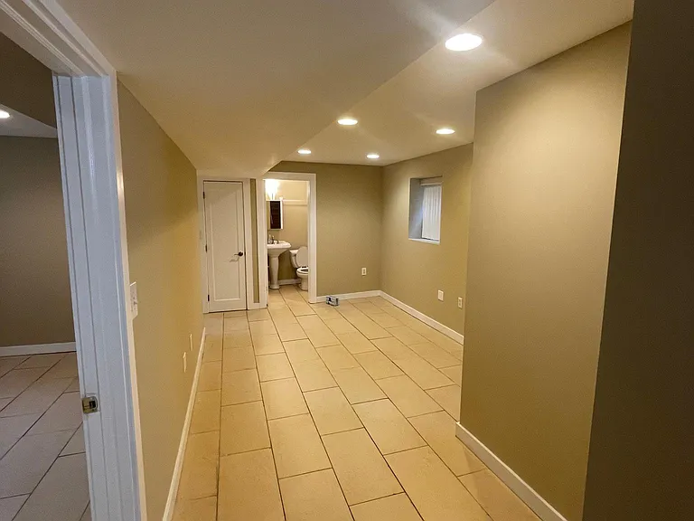 2728 W Lunt Ave #1N — Photo 27
