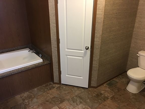 4th image of 24143 Senate Dr