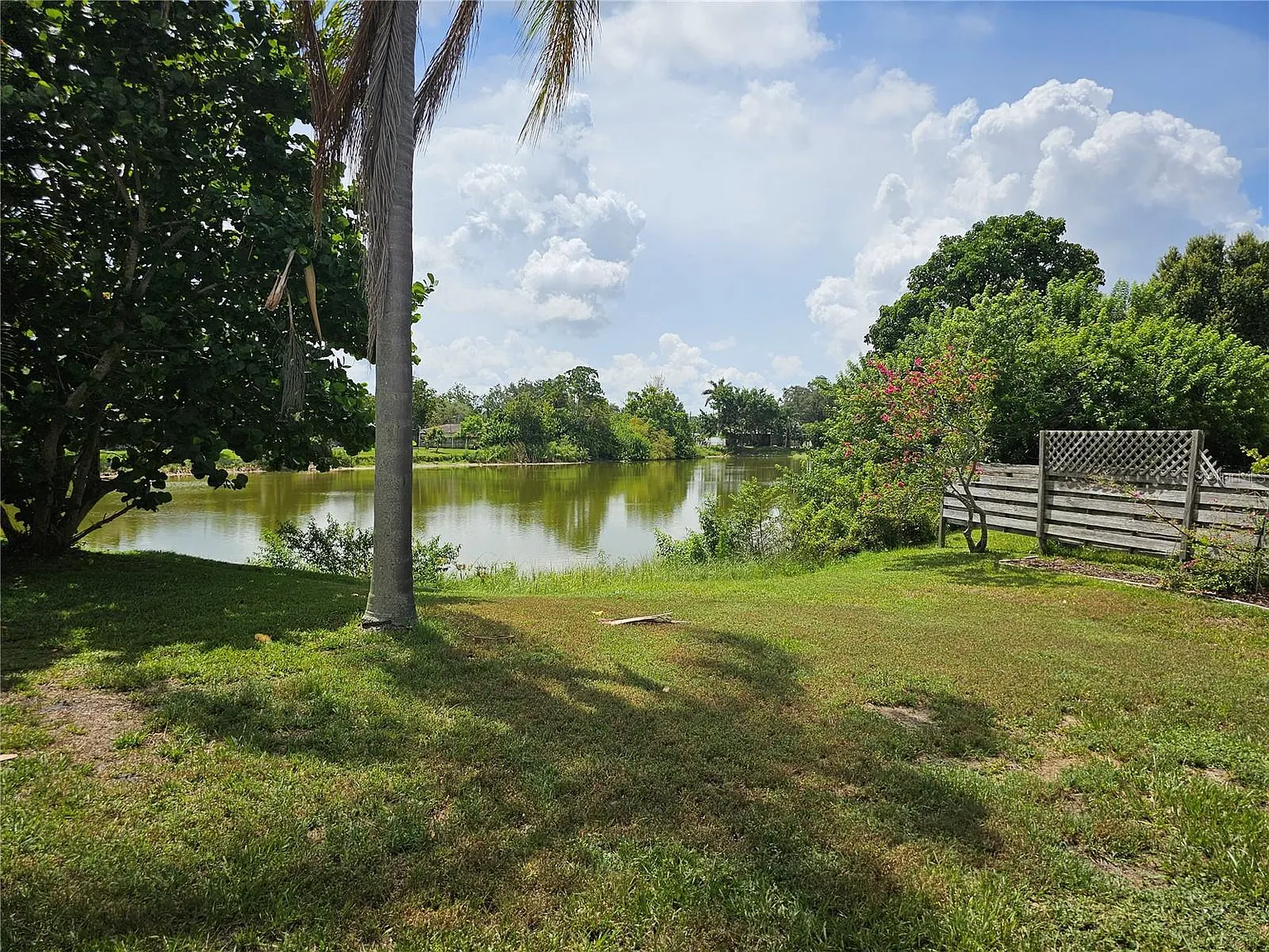 3 bed, 1550 sqft, $2,700 — Photo 2