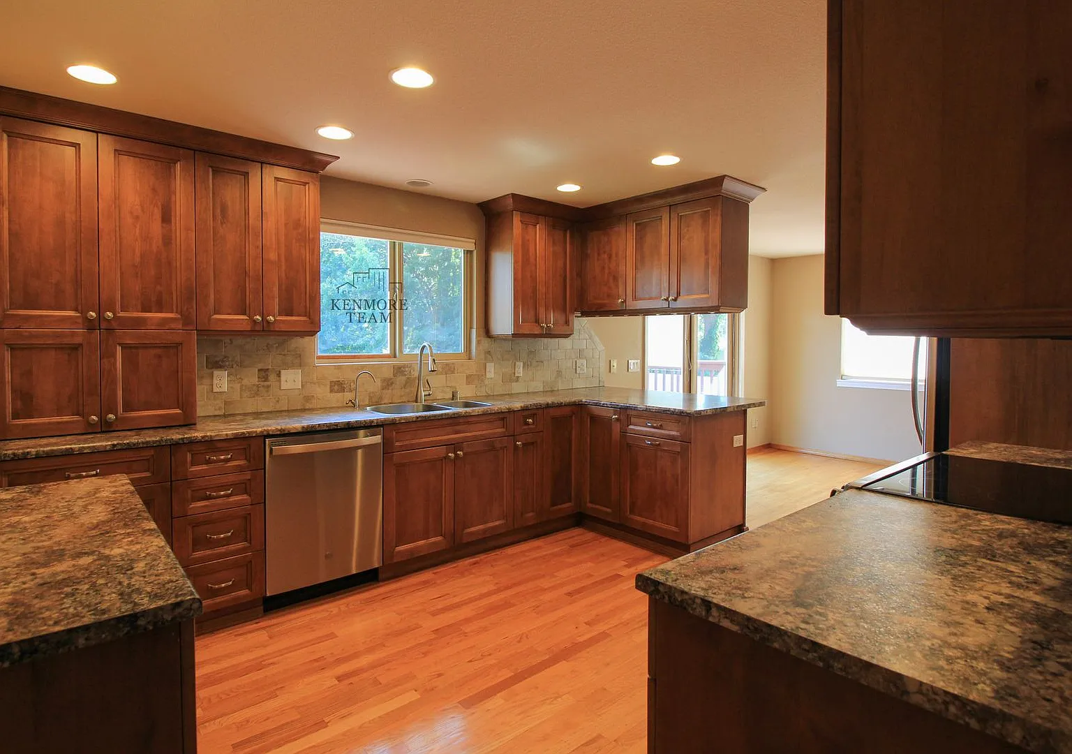 5 Bedroom, 3 Bath Home in Central Kennewick — Photo 4