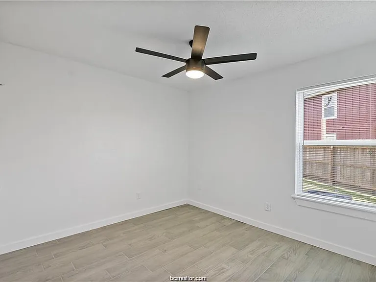 1505 Alpine Cir #A — Photo 11