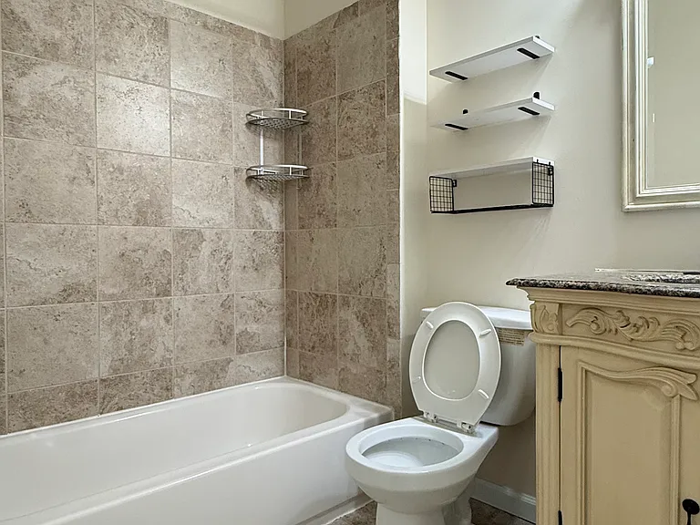 2nd Bathroom - Upper Level